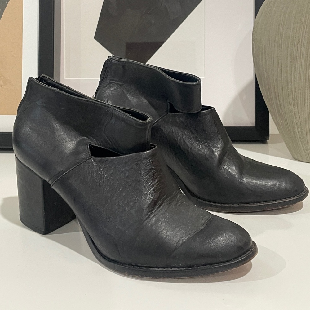Rachel Comey Black Leather Ankle Boots with Cut Out